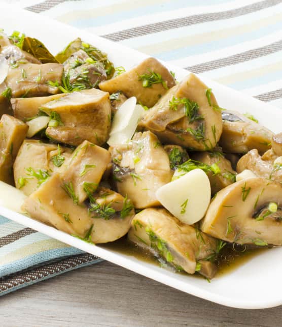 Champignons marinés
