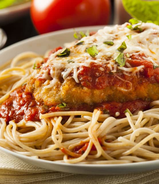 escalopes de poulet tomates et pesto au parmesan