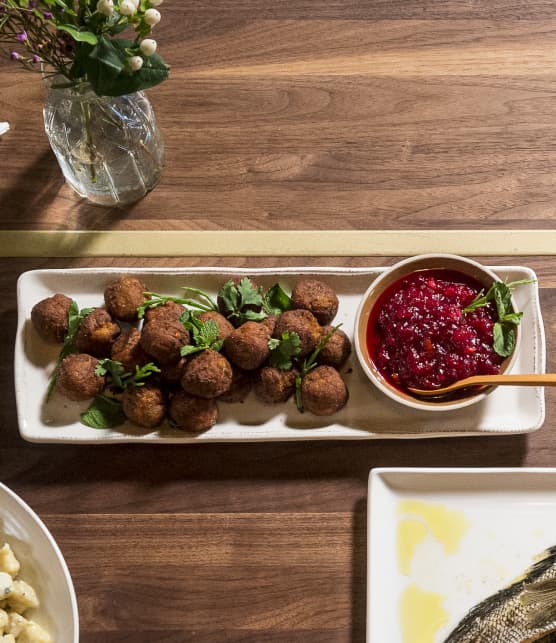 Beignets de légumes et salade de salicornes, trempette aux airelles