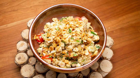 Salade repas au quinoa et poulet grillé