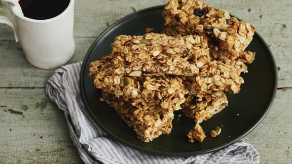 Barres énergisantes aux dattes et aux noix