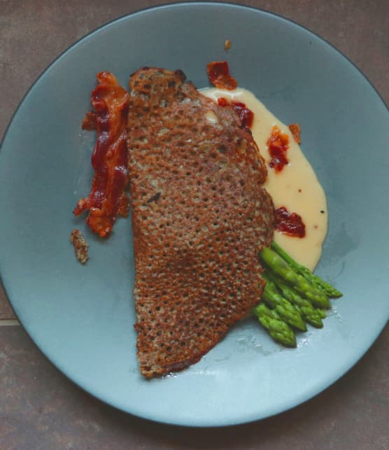 Galette de sarrasin aux asperges et cheddar vieilli de l’Isle-aux-Grues