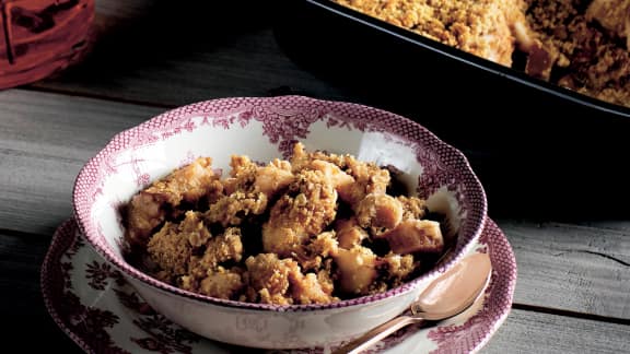 Croustade pommes-rhubarbe aux biscuits Graham et aux amandes