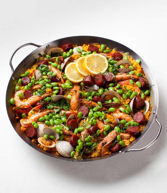 paella aux palourdes et au chorizo