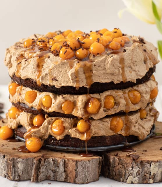 Gâteau à l'ail noir, inspiré du forêt-noire