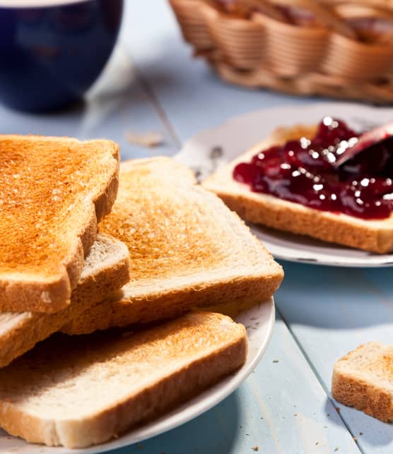 Que devrait-on mettre sur nos toasts le matin ?