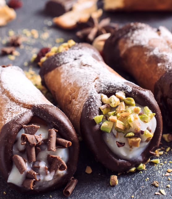 Une collection décadente de Cannolis à découvrir à cette pâtisserie