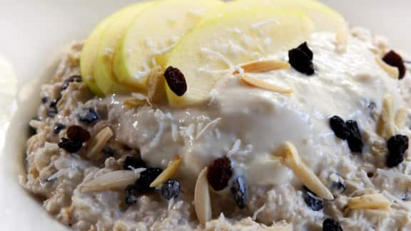 Bircher Muesli nutritif aux pommes