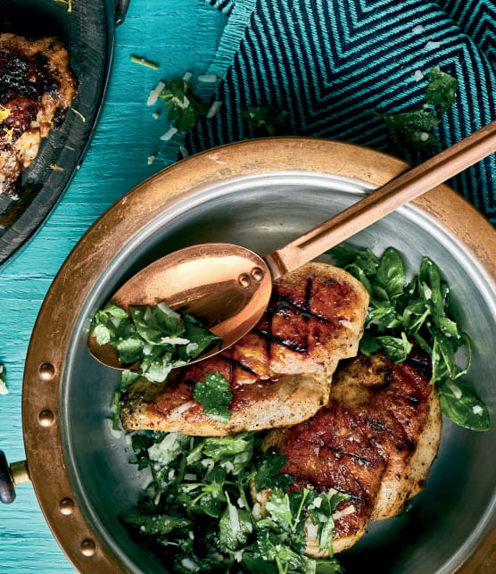 Duo de hauts de cuisse et poitrines de poulet aux herbettes