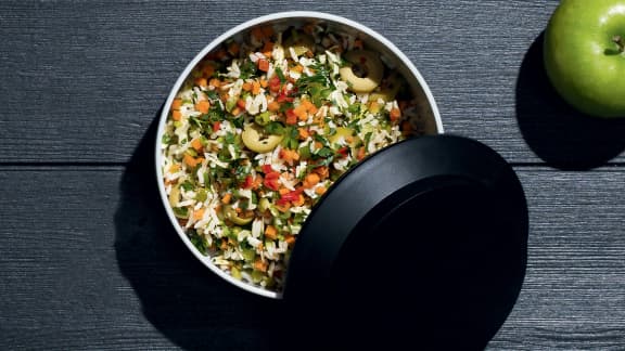 Mardi : Salade de riz aux olives et aux légumes