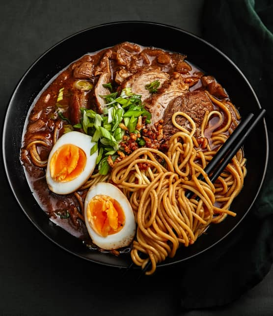 Soupe ramen au curry rouge