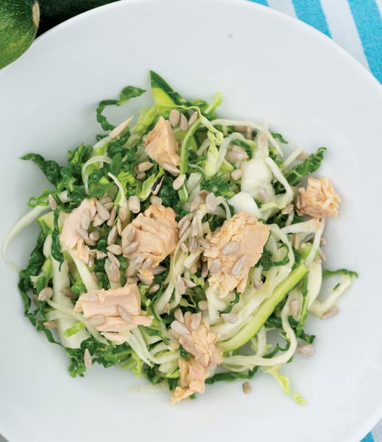Salade de thon, de chou et de courgette