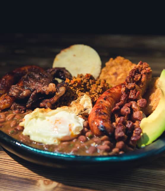 Recette de bandeja garni (Plato Montariero)