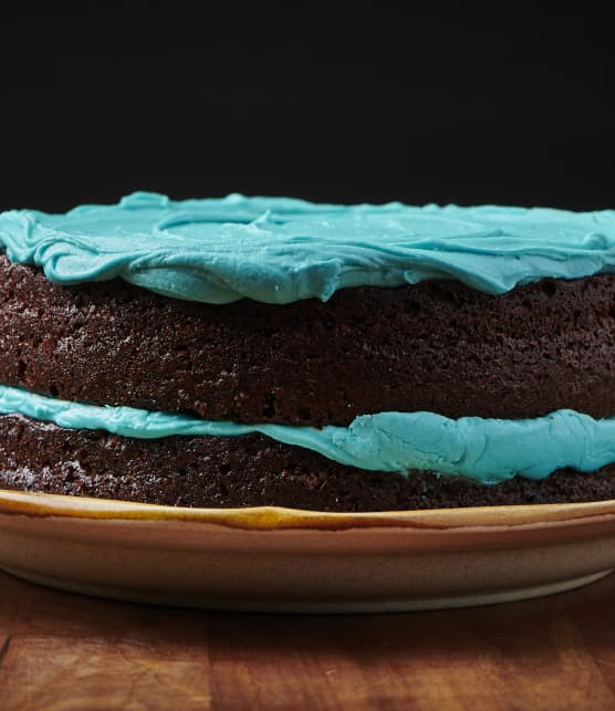 Gâteau au chocolat à 2 étages avec glaçage