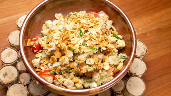 Salade repas au quinoa et poulet grillé