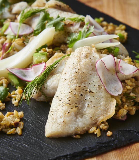 Filet de Perchaude poêlé et freekeh au fenouil lacto-fermenté