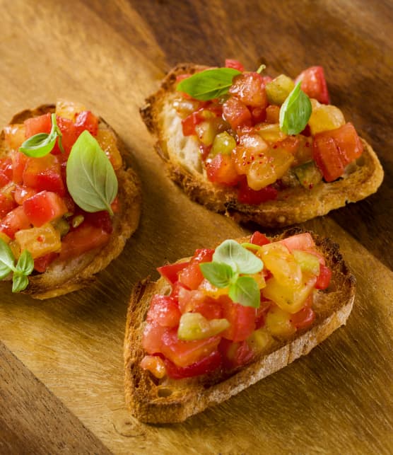 Bruschetta de surplus de tomates