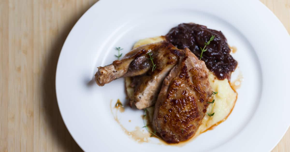 Préparer des suprêmes de pintade grillés aux cinq épices | Zeste
