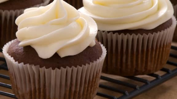 5 façons de faire un glaçage pour décorer des gateaux et cup-cakes