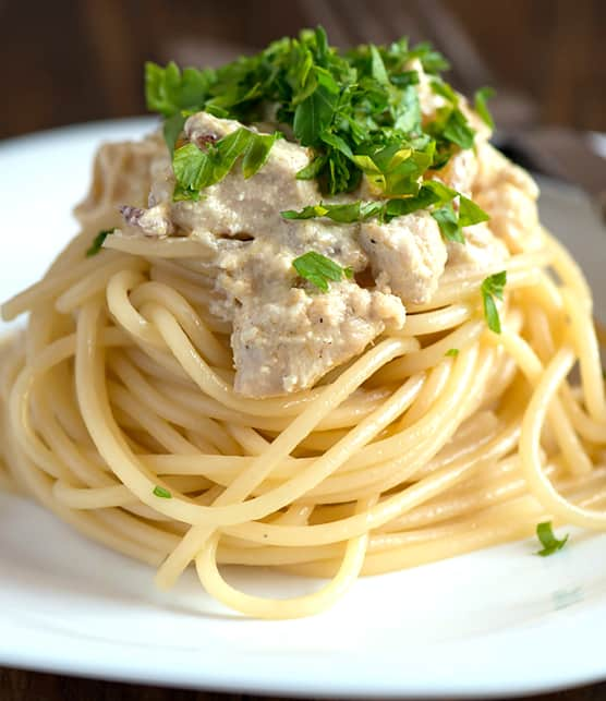 spaghetti au poulet, citron, parmesan et persil