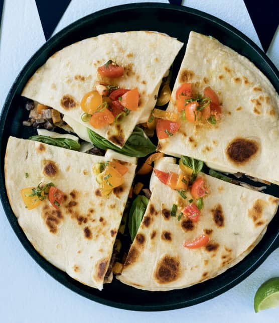 Quesadilla aux haricots et bocconcini