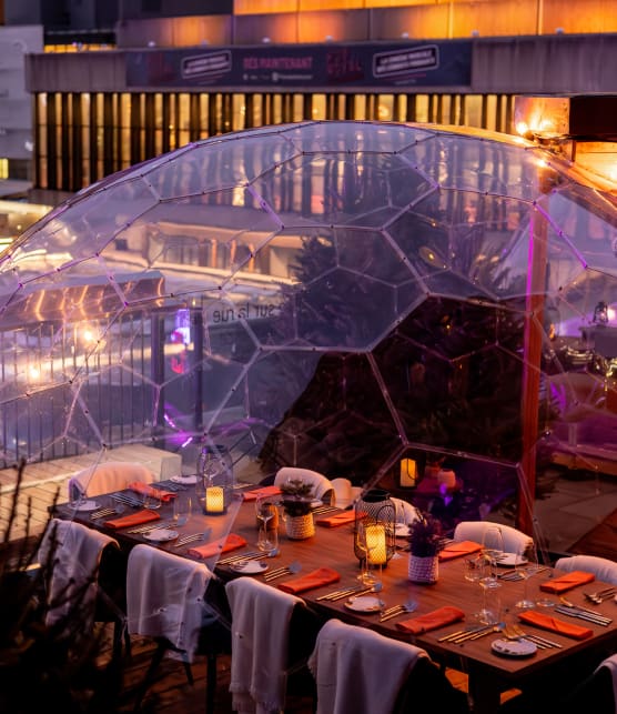 Ce restaurant offre des soupers dans des dômes chauffés et c'est romantique à souhait