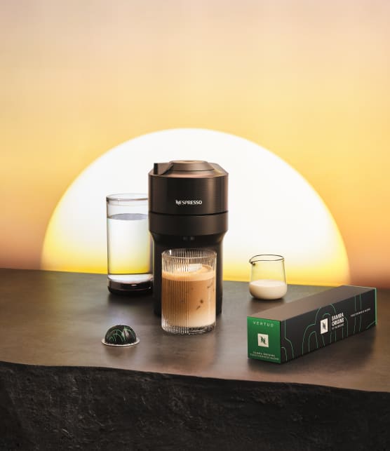 Ce célèbre artiste canadien signe une collection exclusive avec Nespresso (et on est déjà fan!)