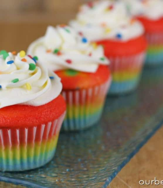 Cupcakes arc-en-ciel