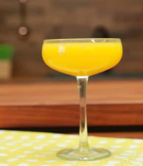 Comment faire un smoothie couleur soleil avec Karine Verpillot