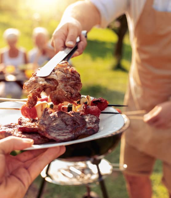 Vous organisez un BBQ pour la Saint-Jean-Baptiste ? Ne manquez pas ces viandes en MÉGA rabais