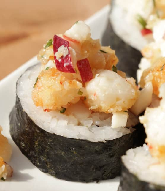 Maki aux crevettes croustillantes et aux pommes