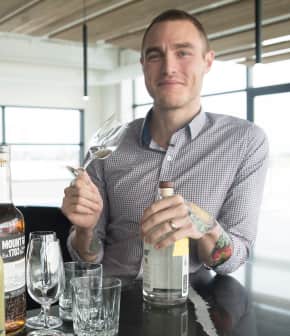 La différence entre le gin et la vodka selon Yan Aubé