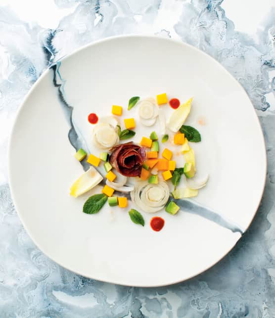 salade de mangues et d'endives aux magrets de canard fumés