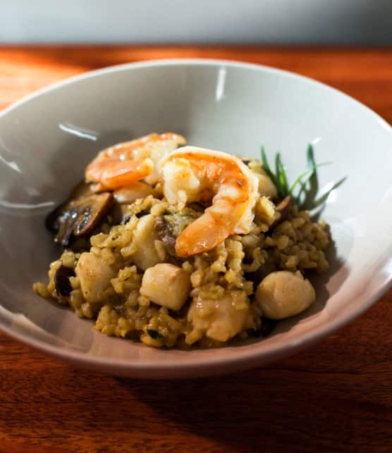 risotto «brun» aux champignons et aux crevettes - version allégée