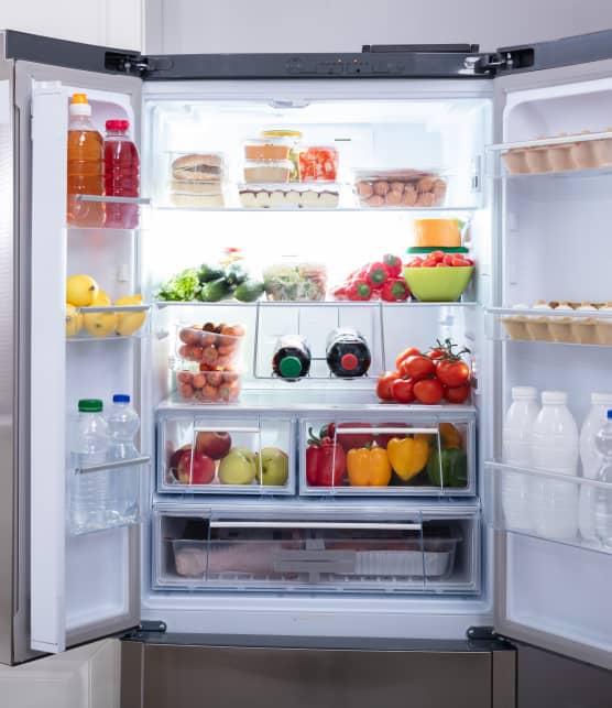 5 accessoires pour un frigo propre et organisé