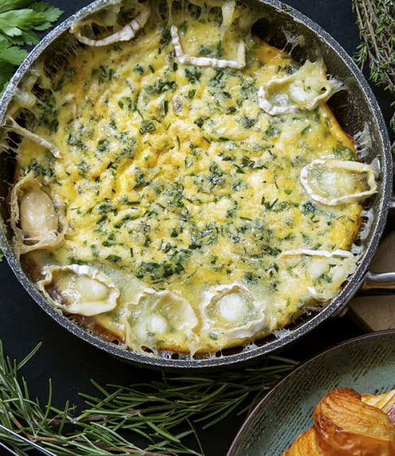 Omelette au four au fromage de chèvre et fines herbes