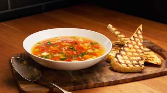 La soupe aux légumes, à cuisiner avec les enfants