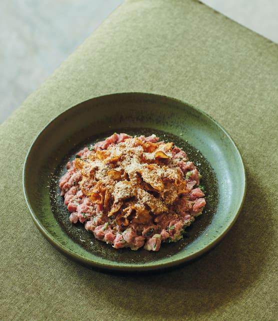 Tartare de veau et chips de topinambour