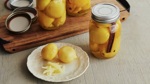 Zeste de citron confit en dés