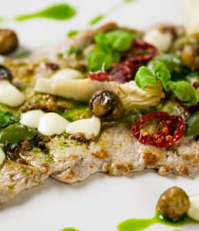 paillarde de veau grillé avec «tout-ce-qui»