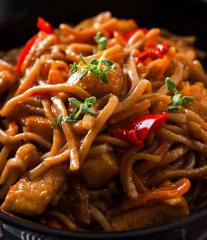 Nouilles soba asiatiques au tofu & champignons - Trois fois par jour