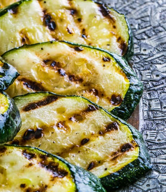 salade de courgettes grillées et de noisettes