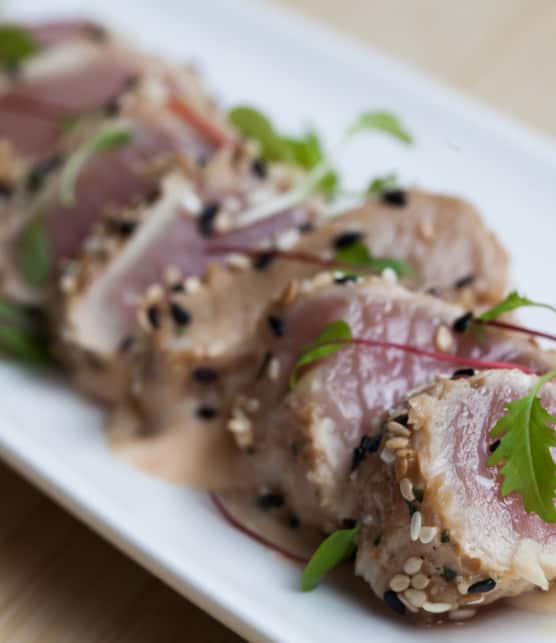 tataki de thon albacore en croûte de sel de céleri