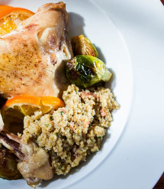 cuisses de poulet mijotées à l’orange et à la coriandre, quinoa au tempeh fumé - Version allégée