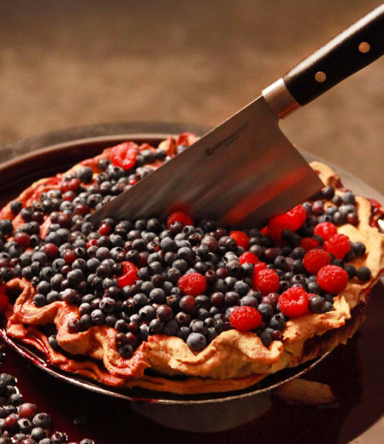 tarte meurtrière aux bleuets et aux framboises