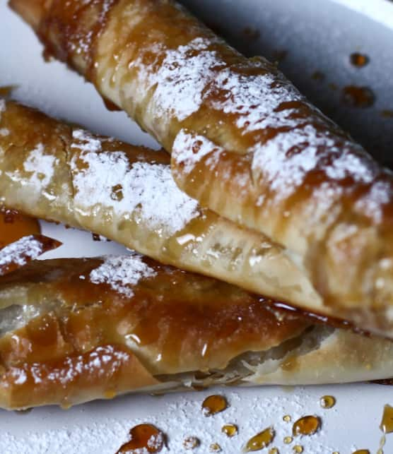 rouleaux croustillants aux bananes et aux noisettes