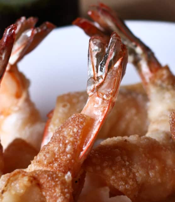 crevettes en chemise de won-ton, sauce au hoisin