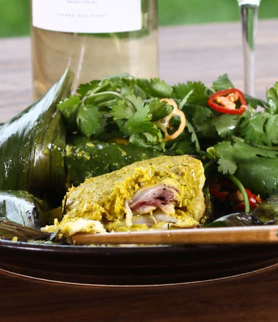 raie à la Singapour grillée dans des feuilles de bananier