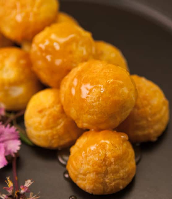 profiteroles au fromage à la crème citronnée