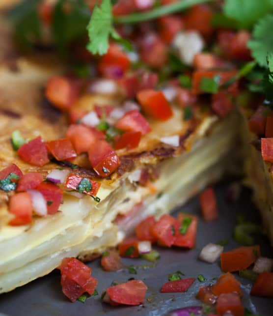 tortilla de pomme de terre et fromage de brebis croustillant